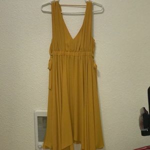 BCBGMAXAZRIA yellow dress